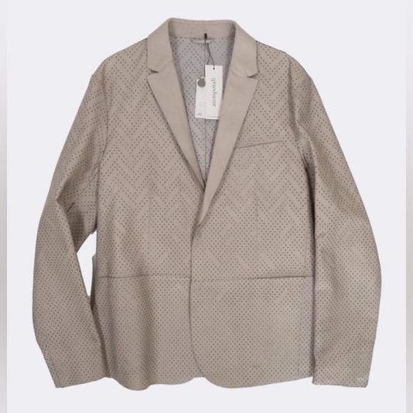 1. NWT EMPORIO ARMANI LASER CUT PERFORATED 100% POLYAMIDE JACKET SIZE IT 54 / XL - Picture 2 of 8